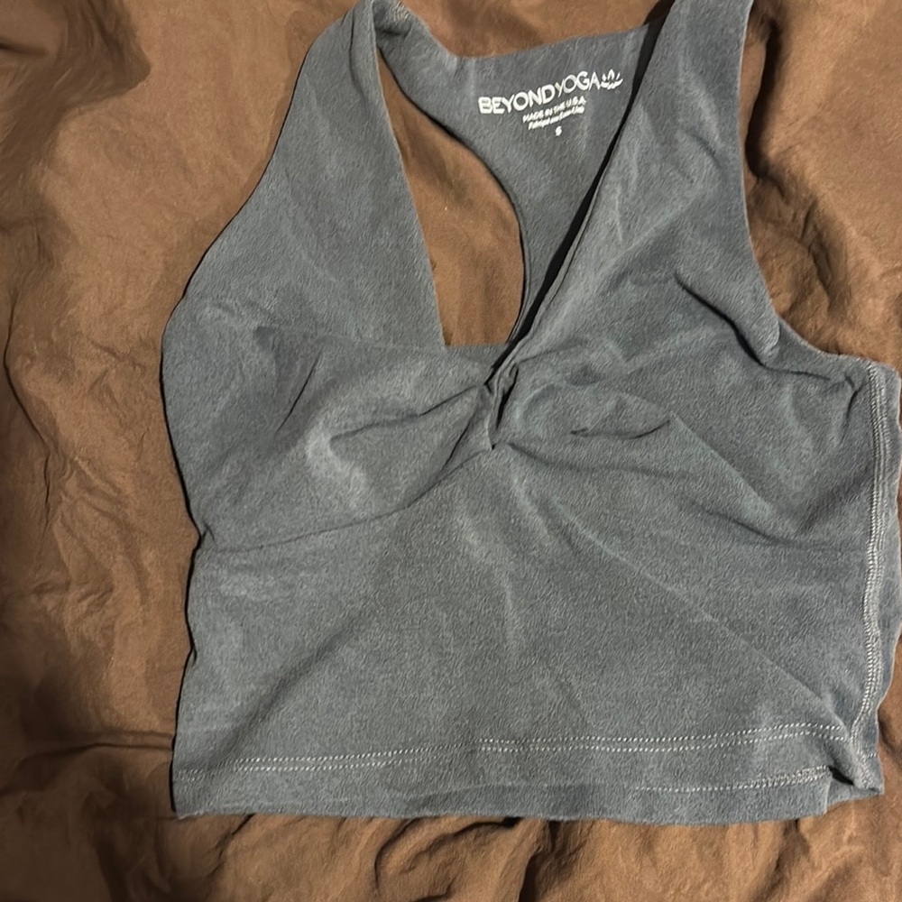Beyond Yoga Charcoal Twist Crop Top